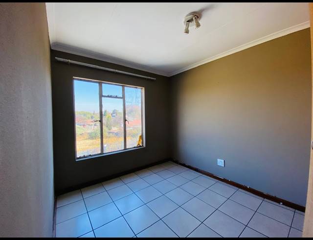 2 BEDROOM SECTIONAL TITLE FOR SALE IN WITFIELD